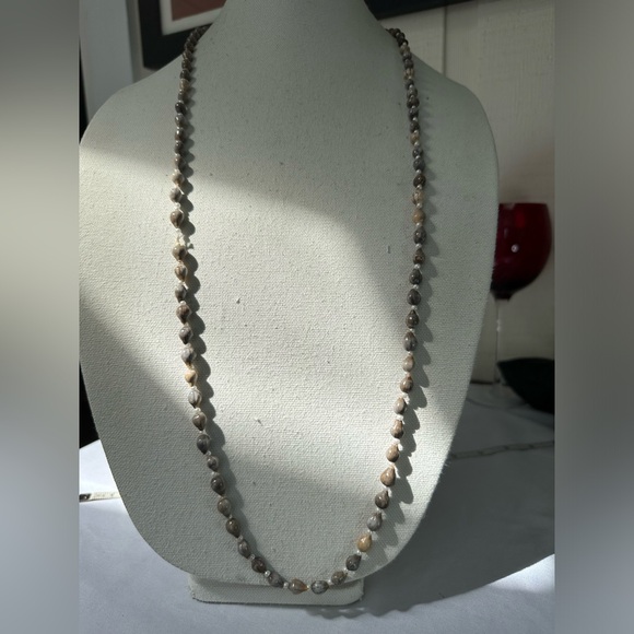 Vintage shell and nut statement necklaces - Picture 8 of 9